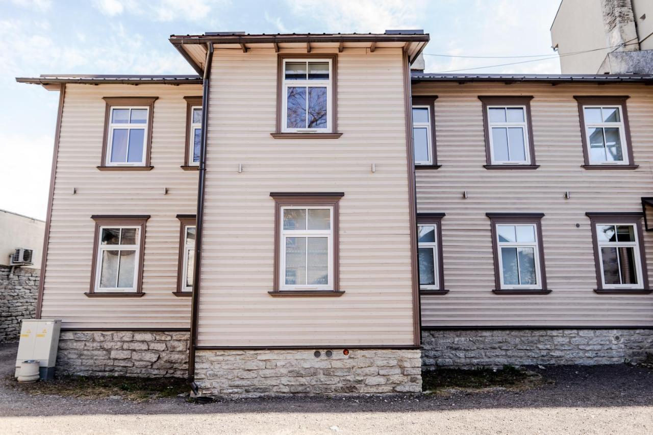 Contact Free Apartments With Free Parking Ταλίν Εξωτερικό φωτογραφία